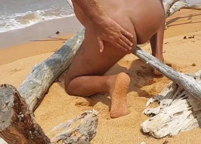 Ladysilva Femboy Hot Ass on the Beach
