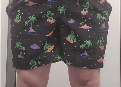 Tryin on Clothes with an Enjoyable Ending.