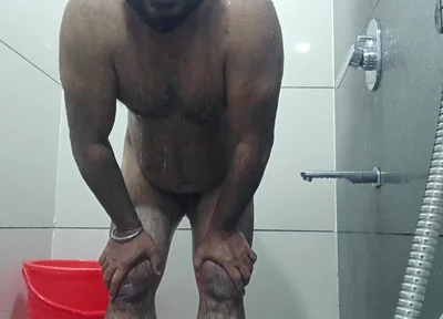 Hot Daady Nude Bathing Show