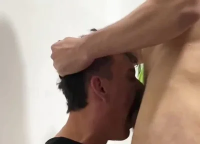 Versatil XXX gay deepthroat