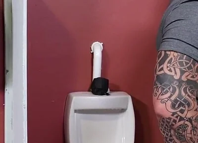 Menover30 meet me at the gloryhole