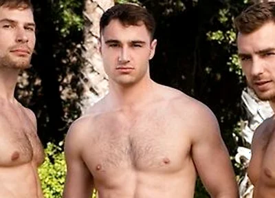 Bubble Butt Bitch Spitroasted By Big Cocked Muscle - Carter Woods, Michael Boston, David Skylar