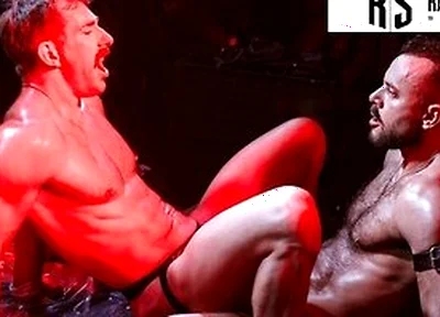 Sexy Gurthie Cocked Sir Peter Rails Jock On Live Show