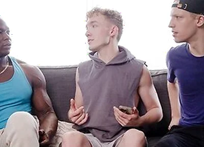 Dude, Were Not Gay! Troy River & Ezrah Mahomes Try To Convince Harrison Feels