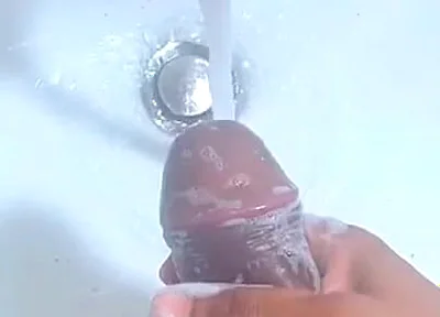 How to Properly Wash Your Dick