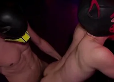 Geels Fuck Weekend - Bar Hookup