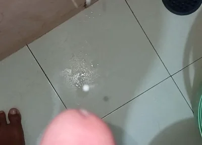 Solo Cock Cummshot Mastrubation in Bathroom
