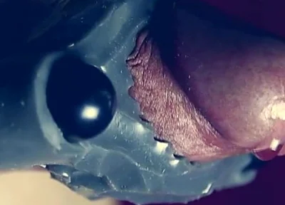 This Vibrator Is Too Weak for Me to Cum.