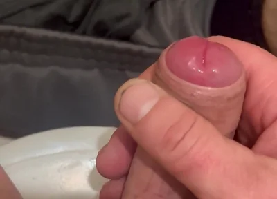 Guy Masturbates in the Toilet, Filming Close-up and in the Toilet