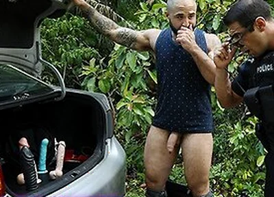 Atlas Grant Reveals His Sex Toys And Hard Dick To Police Officer Draven Navarro