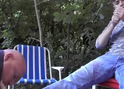 Smoking feet master outdoor