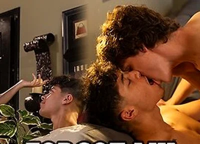 Nastytwinks - Roommate Shapey Forgets His Wallet And Finds A Huge Cock When He Goes Back To Find It