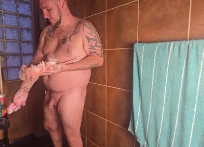 Jimbob Gets Wet and Messy in the Shower