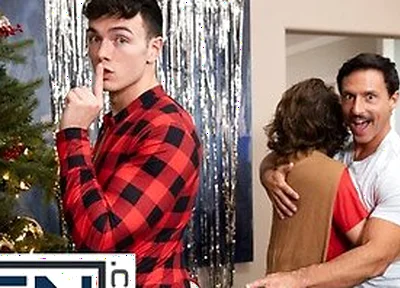 Reese Rideout Sneaks Behind Clark Reid For A Naughty Fuck While His Bf Is In The Kitchen