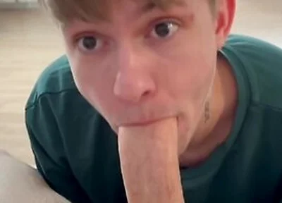 Twink Invited His Twink Friend With A Big Dick Over And Seduced Him Into Giving Him A Blowjob