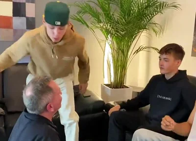 long hair master dirty sneaker