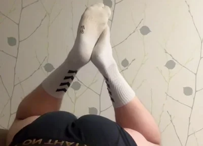 Feet and Hot Young Boy Ass