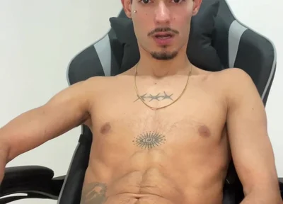 Young Hairy Man Cumming a Lot