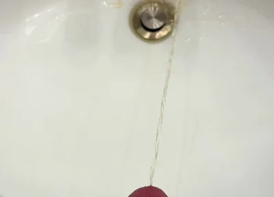 Sink Piss in Slow Motion