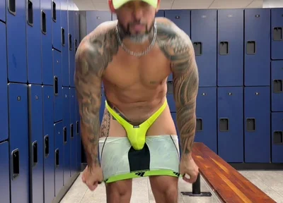 From Under, Ball Busting, Ring on and a Lot of Cum Jona Ortiz