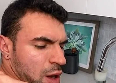 I Paid Ian Greene To Jack Me, Suck Me, And Take My Load After Flashing His Crack