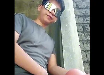 Risky Outdoor Fucking - Pinoy Boy Solo