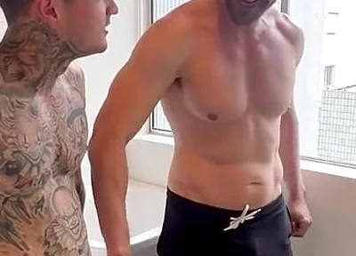Having Hot Sex with an Old Friend Parte 1