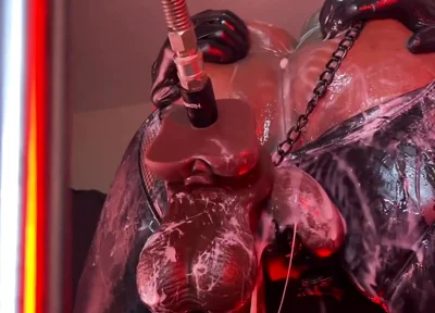 Intense Creamy Fuck on the Butt Machine - Gaping and Farting Bubbles