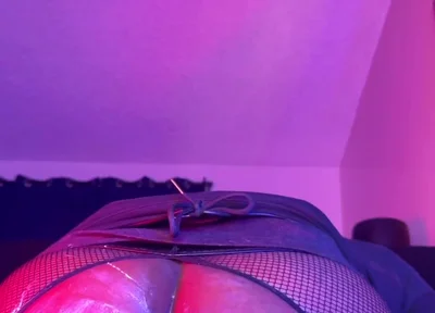 Bubble Butt Piggy Goes on Nasty Joyride