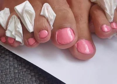 I'm Polishing My Feet and Finger Nails in Pink