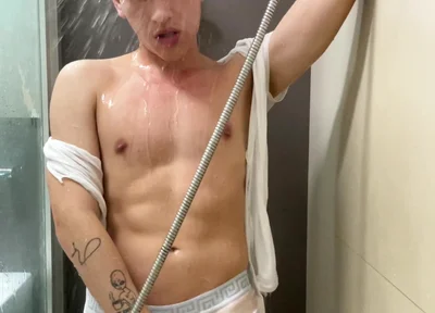 Take a Shower with Me