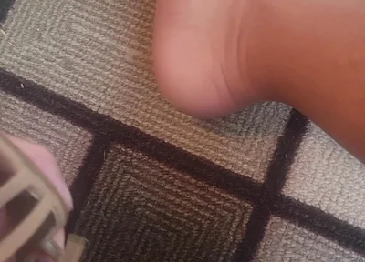 Jacking off with Heels and Nylons and Cumming on Heel