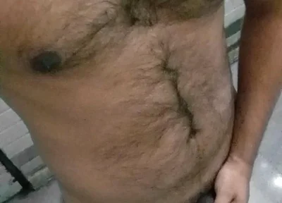 Seeing Friend's Wife's Pussy, I Masturbated in the Bathroom