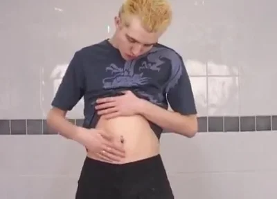 Luke In The Shower