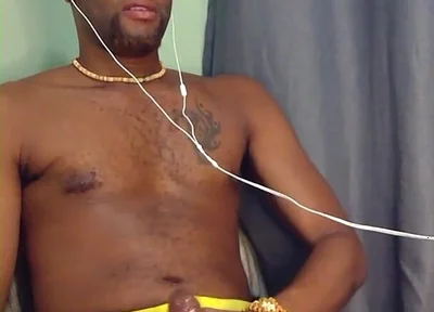 Kennie Jai Jerks off on Webcam in Sexy Shorts