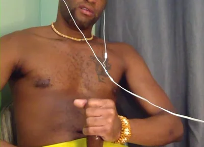 Kennie Jai Jerks off on Webcam in Sexy Shorts