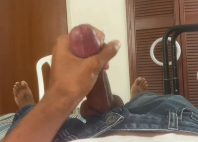 Daddy Doesn't Need to Take off His Clothes to Make You Wet, Look How I Get a Nut