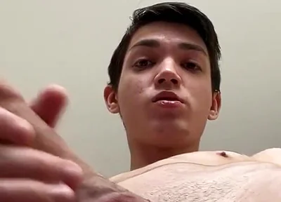 Jerking off an Unshaven Dick