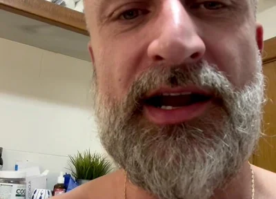 Giant N His Captive Tiny