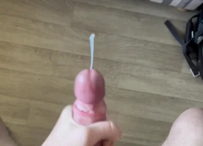 Horny Twink Needs To Release!