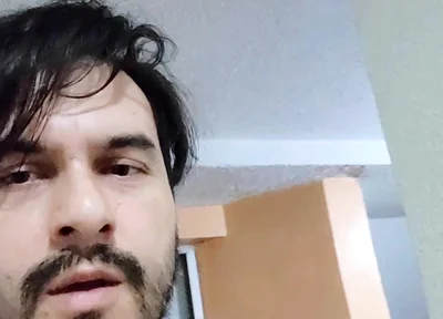 Quick Tease at the Neighbor Door