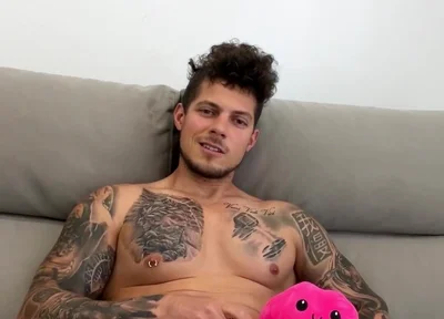 Deepthroat Thrusts Ignite Primal Queer Fire