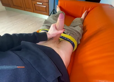 Roommate Is in the Shower so I Have 5 Minutes to Bust a Nut