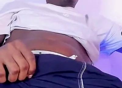 Vergón Moreno Colombian Showing Everything at Home