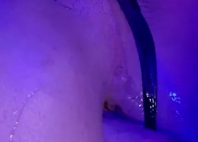 That Swallowing Pig, Getting a Hand for That Gluttonous Butt (fisting Session)