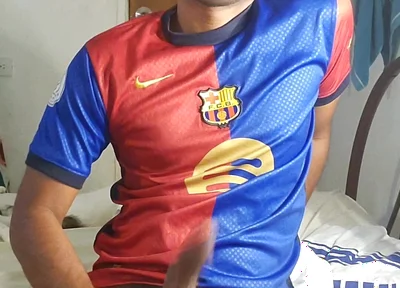 Hi, My Name Is Charly, I'm 22cm and I'm Active, I Masturbate with Both Hands