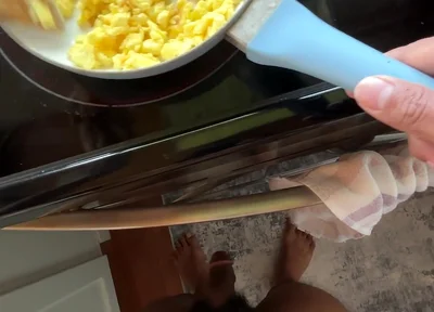 Thesubjojo - Making Lunch with Special Cream Sauce