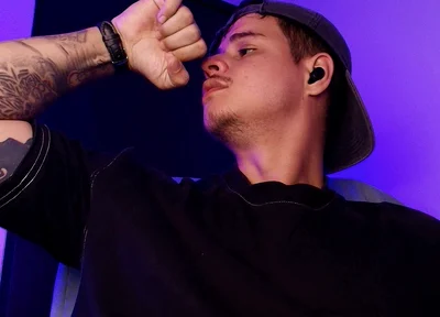 A Big Cock Needs a Good Blowjob