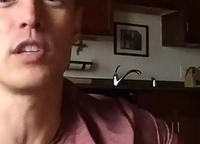 Muscle Worship Live Chat