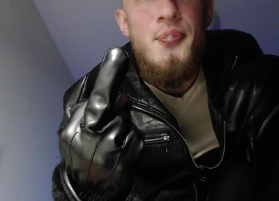 Leather Lord Spit